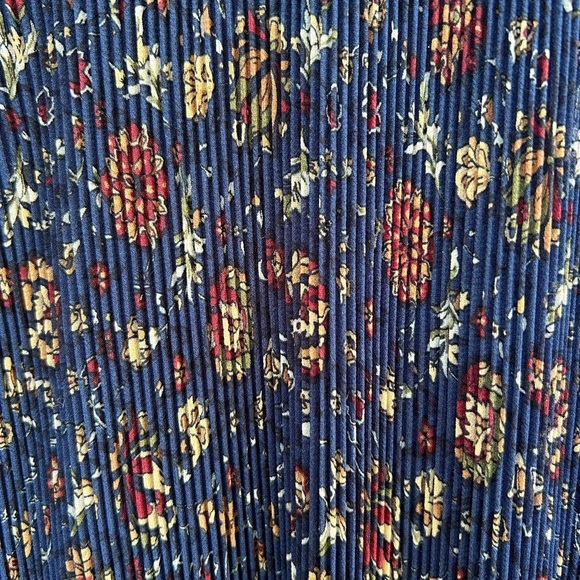 Veronica Beard Lewin Floral Blouse, size 0 - Picture 12 of 12